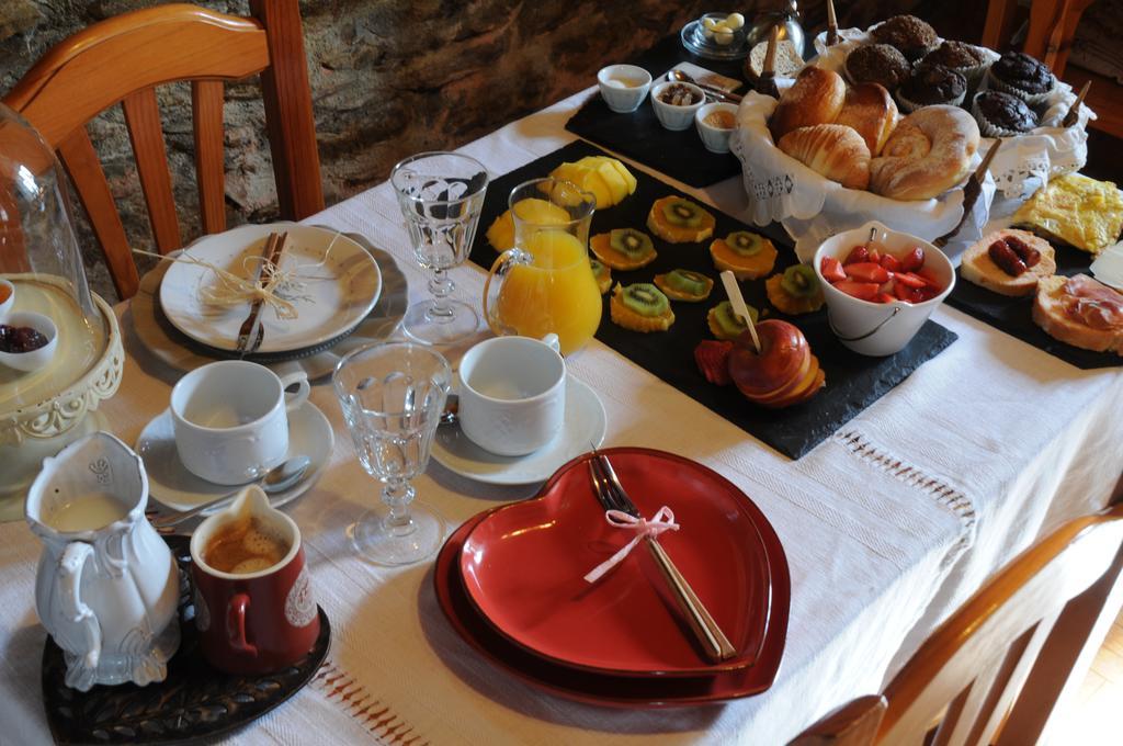 Hotel Casa Puig à Montcorbau Extérieur photo