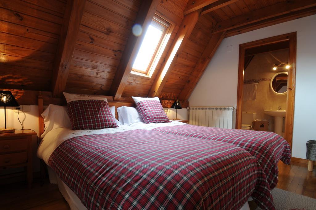 Hotel Casa Puig à Montcorbau Extérieur photo